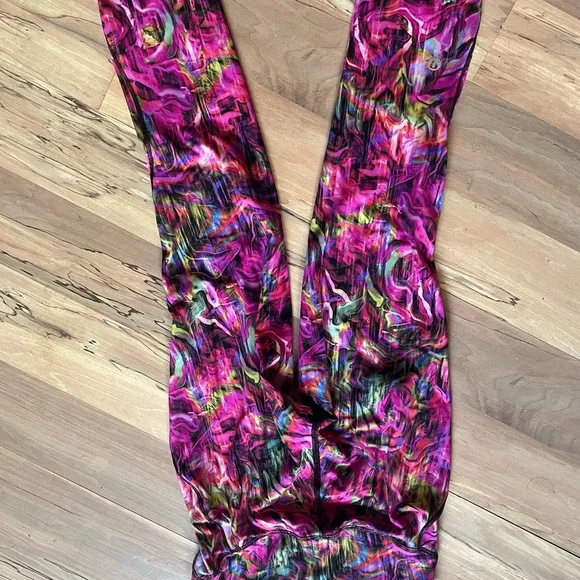 lululemon size 4 leggings - Picture 5 of 6